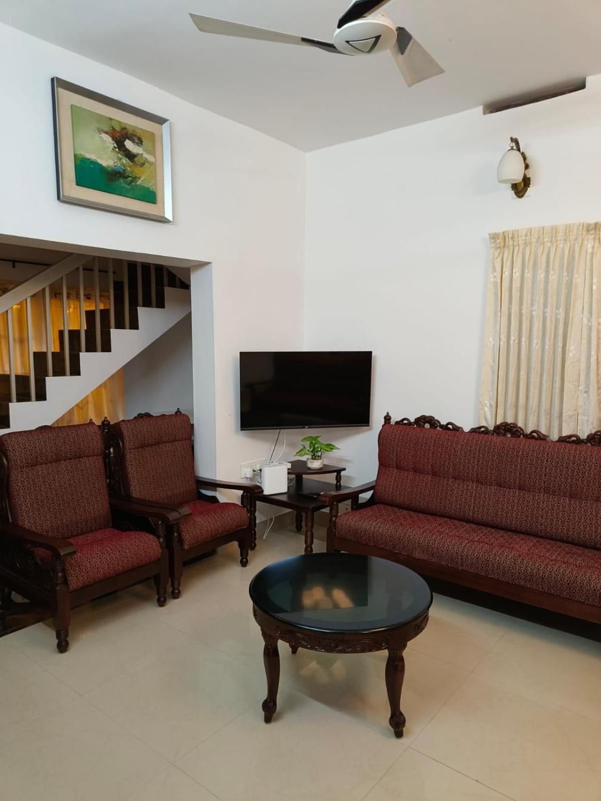 Вилла White House Thrissur Экстерьер фото